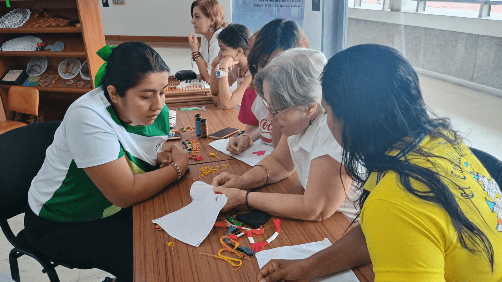 TEJIDO ARTESANAL - Imagen 3