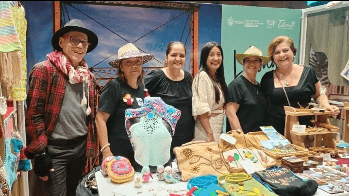 TEJIDO ARTESANAL - Imagen 4